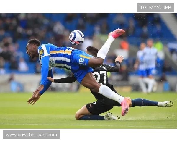 狼队2-0伯恩茅斯,主场防守稳固攀升中游 狼队2-0伯恩茅斯,主场防守稳固攀升中游